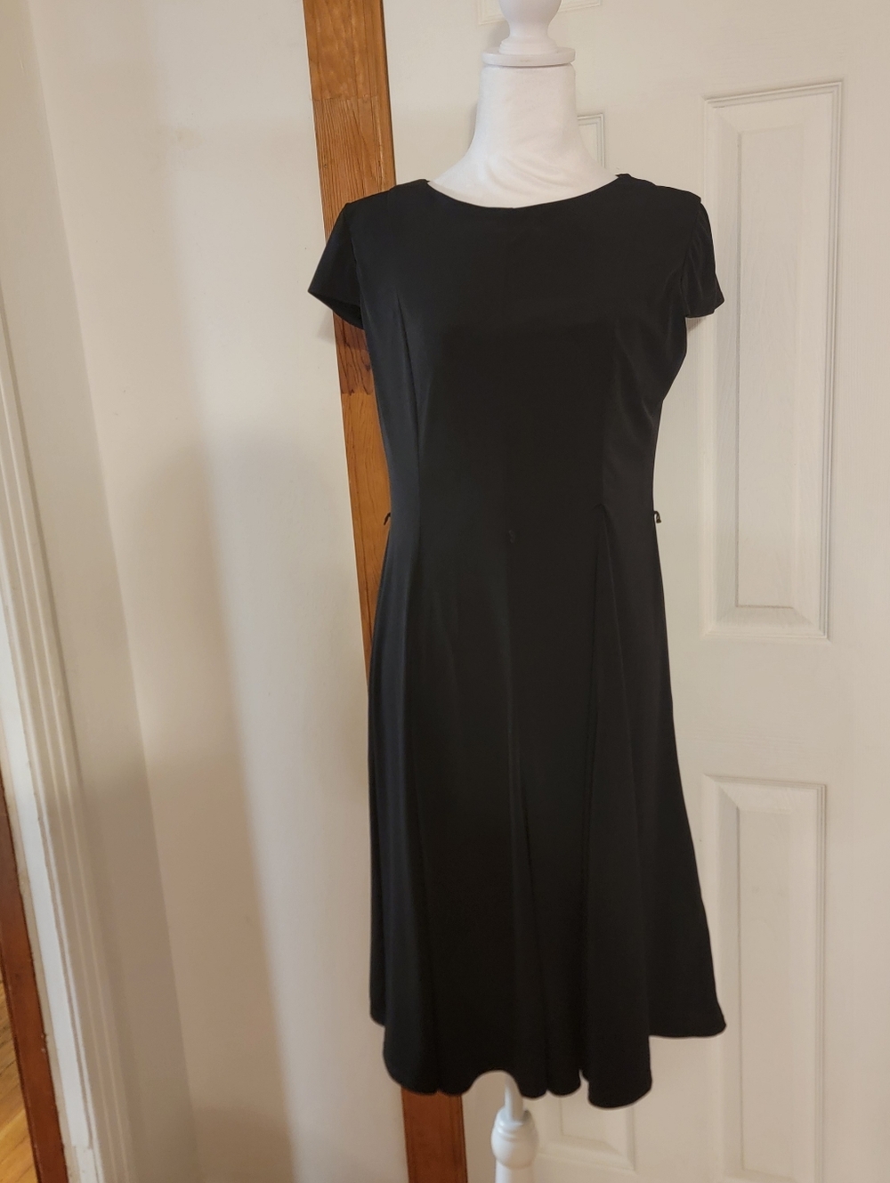 Laura Jeffries Black Cap Sleeve Princess Seam Fit And Flare Dress Poly Spandex 8